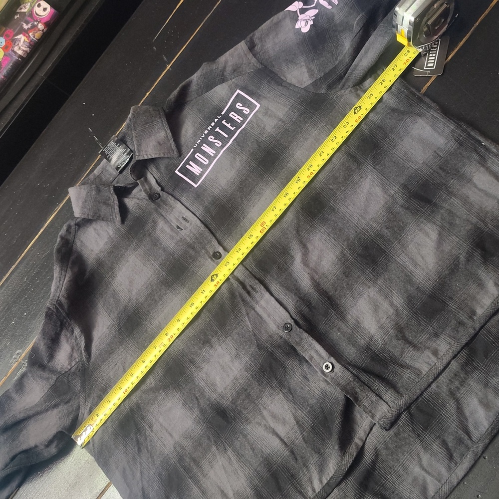 UNIVERSAL MONSTERS WOMEN'S PLAID BUTTON UP SHIRT - Picture 10 of 12